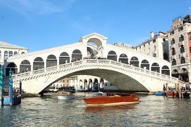 Venice Shared Arrival Transfer: Marittima Cruise Port to Central Venice - Transfer Duration and Capacity