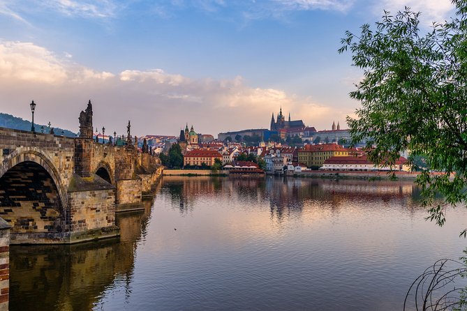 Vienna to Prague - Private Transfer With 2 Hours of Sightseeing - Accessibility and Additional Information