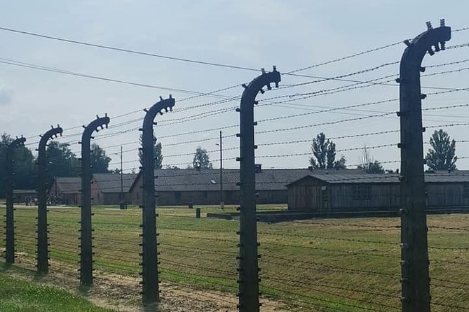 Visit to the Auschwitz Camp in Italian With Departure From Krakow - Booking and Cancellation Policy