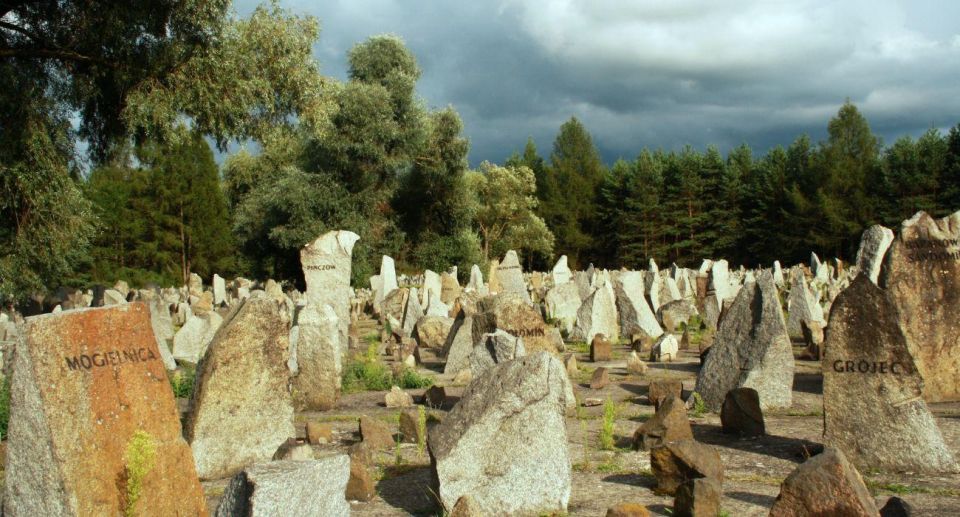 Warsaw: Guided Tour to Treblinka Death Camp - Experience Highlights