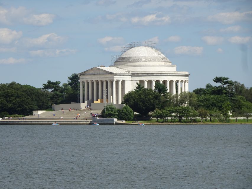 Washington Monuments Self-Guided Walking Tour Scavenger Hunt - Tour Features