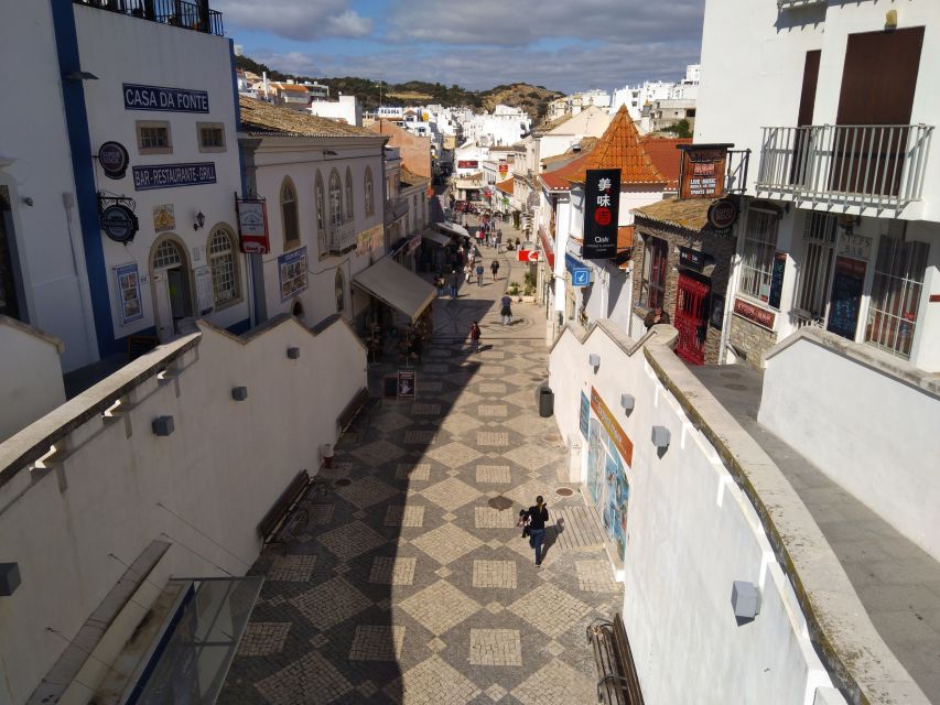 Albufeira: Guided Tour by Tuk-Tuk - Guided Insights