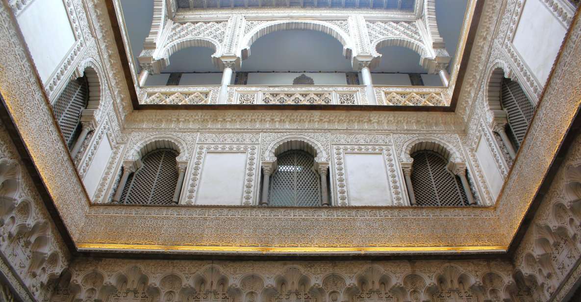 Alcázar Guided Tour & Roof Tour - Starting Location