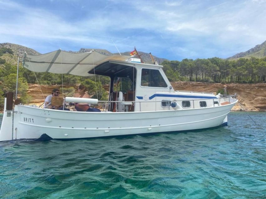 Alcudia: Traditional Wooden Boat Trip With Snorkeling - Onboard Amenities