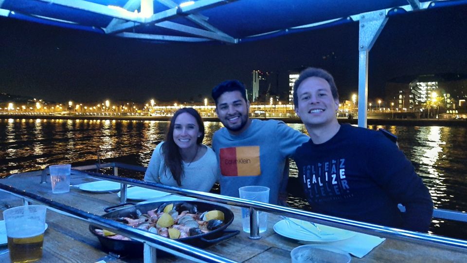 Barcelona: Private Evening Cruise With Dinner and Drinks - Dinner Menu Options