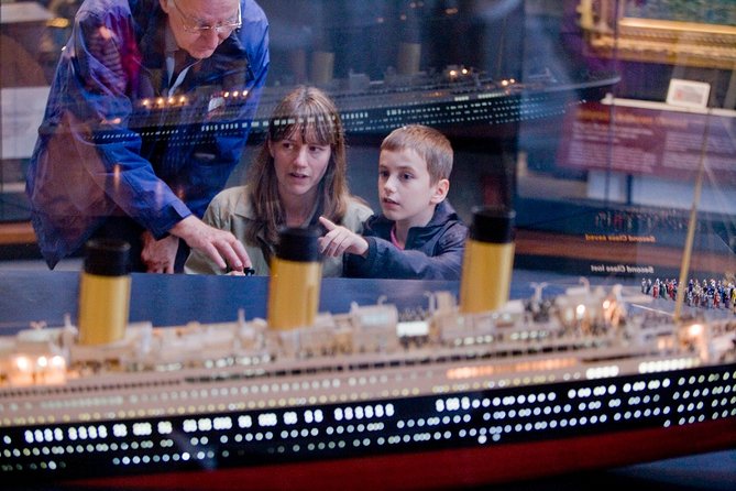 Belfast Day Tour From Dublin: Including Titanic Experience