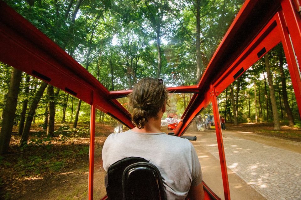 Berlin: Private E-Rickshaw Tour With Hotel Pickup Service - Vehicle Capacity