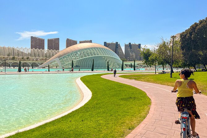 Bike Tour Through the City of Valencia - Tour Duration and Distance