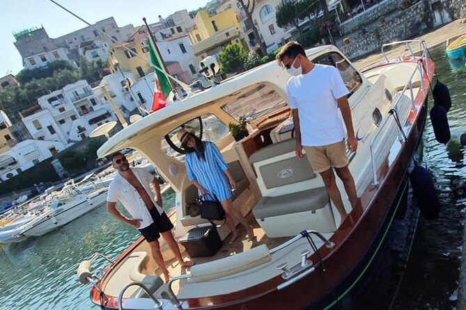 Boat Tour in Capri - Additional Information