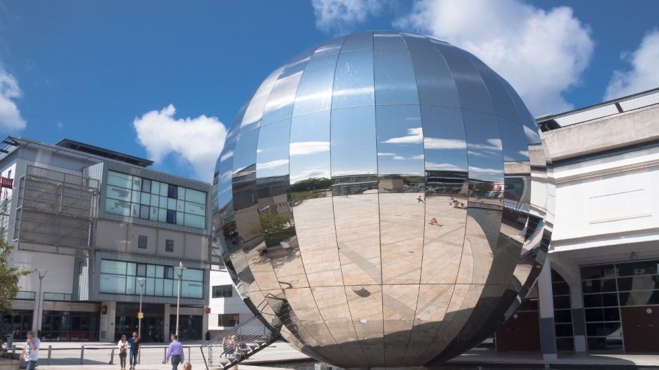 Bristol: Self-Guided City Walk and Interactive Treasure Hunt - City Sights and Attractions