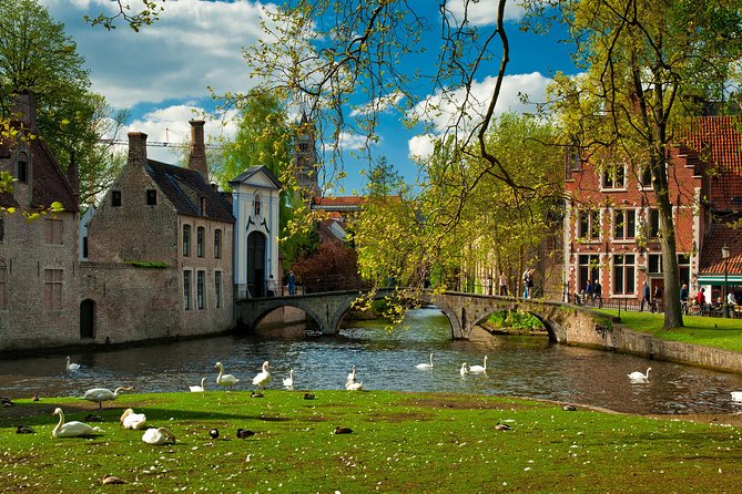 Bruges Walking Tour - Guided Walking Tour Details