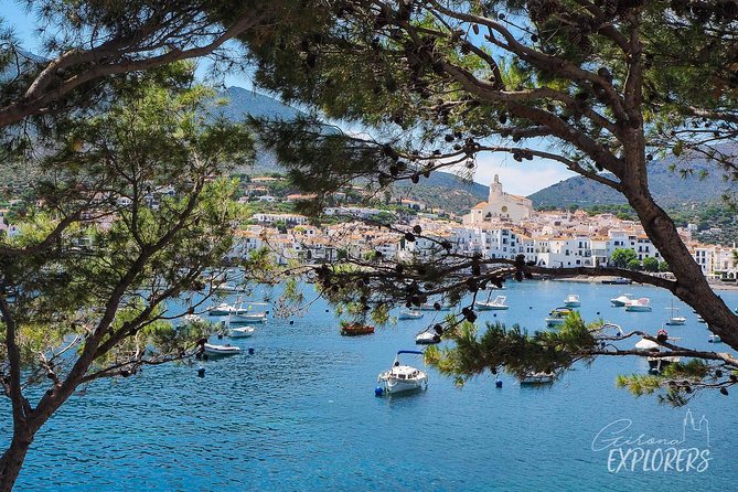 Cadaqués & Dalí House-Museum Day Trip From Girona (Tickets Included) - Exploring Cadaqués With a Guide