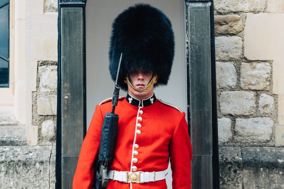 Changing of the Guard and Royal London Tour (in English) - Cancellation Policy