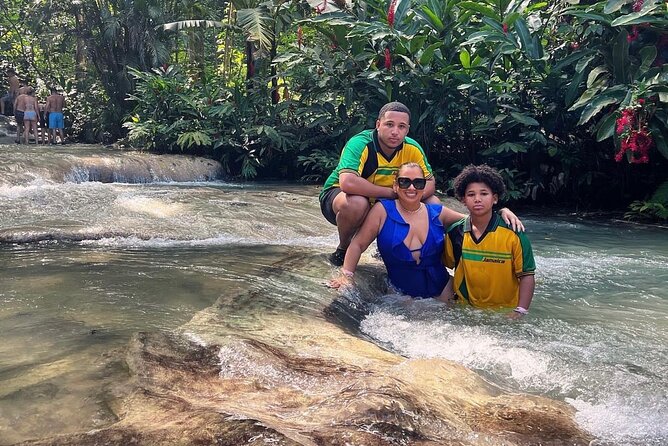 Dunns River Falls, Zipline, Bamboo Rafting, Horseback Ride Tour - Accessing the Tour