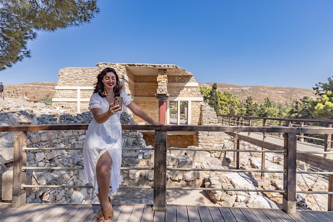 E-Ticket & Audio Tour for Knossos Palace: Unlock Minoan Majesty - Visiting Hours and Recommendations