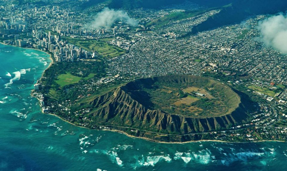 Enchanting Small Group Circle Island Tour of Oahu Paradise - Byodo-In Temple