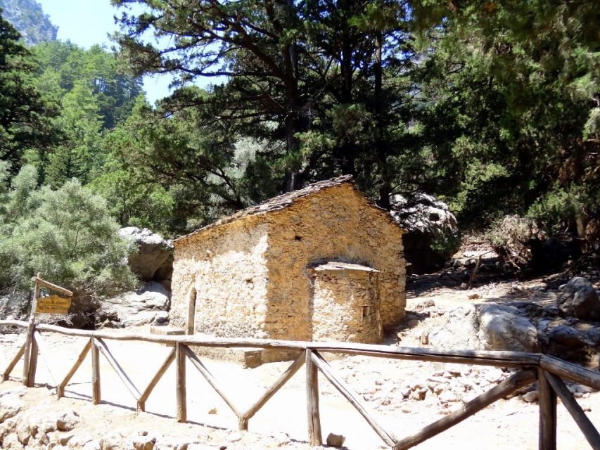 From Chania/Rethymno: Samariá Gorge Guided Hike With Pickup - Participant Suitability