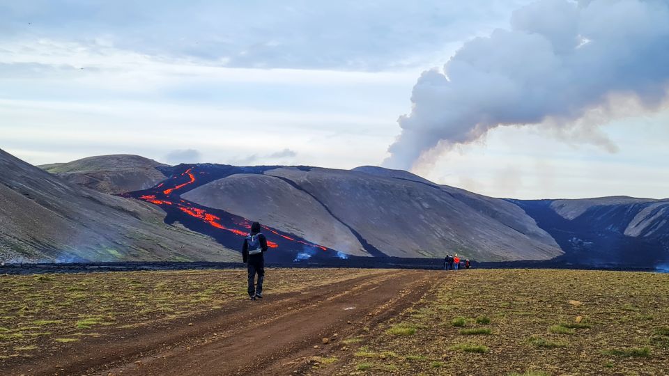 From Reykjavik: Fagradalsfjall Volcano Hike With Geologist - Geologist Guidance