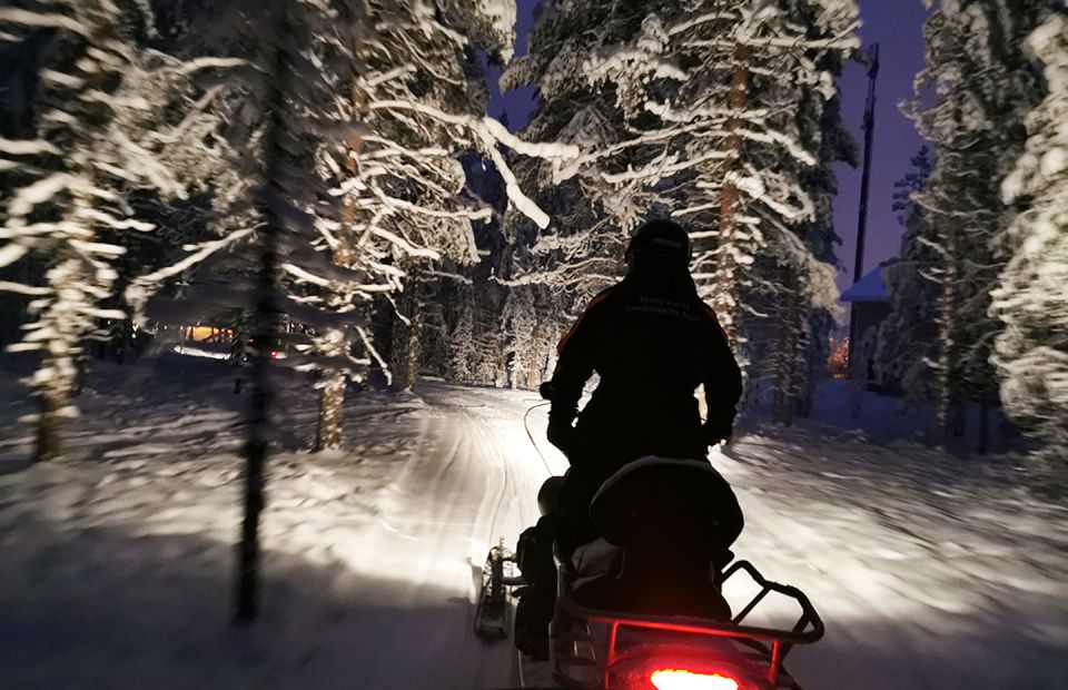 From Rovaniemi: Night Snowmobile Safari - Accommodating Children