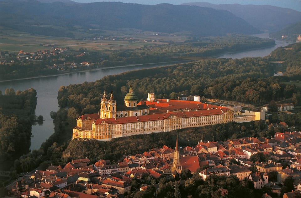 From Vienna: 2 Castles and Melk Abbey Private Guided Tour - Schloss Artstetten