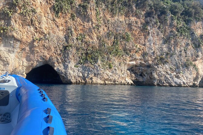 Half Day Guided Boat Tour to Mala Caves With Stop in Villefranche - Participant Restrictions