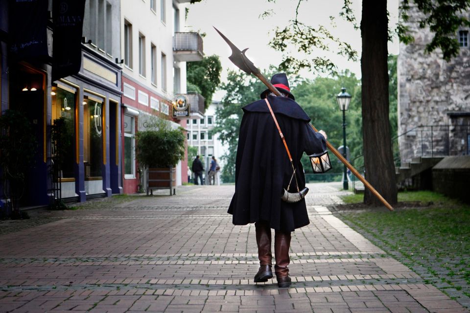 Hanover: Night Tour With Night Watchman Melchior - Hanovers Beer History