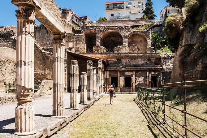 Herculaneum Group Tour From Naples - Exploring Herculaneum