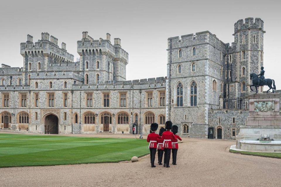 Heritage and Majesty: Private Full-Day Tour From Southampton - Sightseeing in the Heart of London