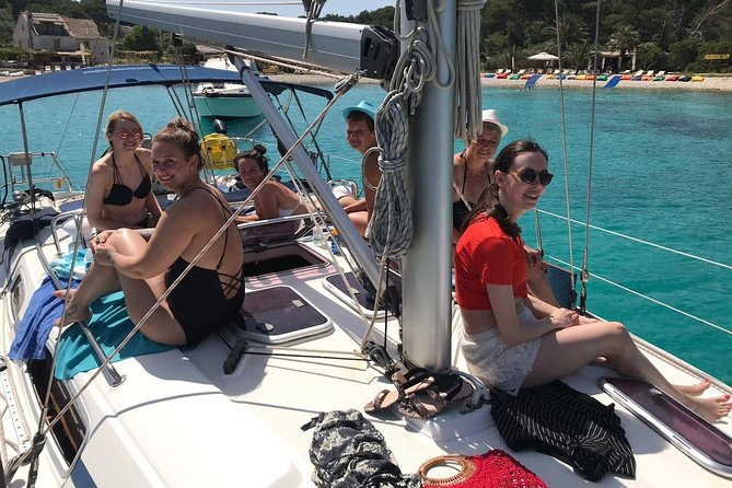 Hvar - Full Day Sail on a Yacht - Friendly Skipper- Small Group - Lunch Optional - Confirmation and Accessibility