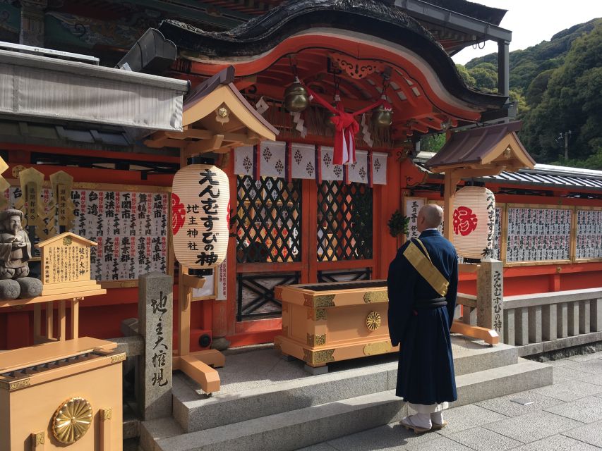 Kyoto: Morning Magic With Red Gates and Sacred Sites - Meeting and Logistics