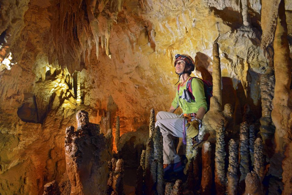 La Ciotat: Caving in Calanques National Park Half-Day Tour - Safety Briefing and Viewpoint