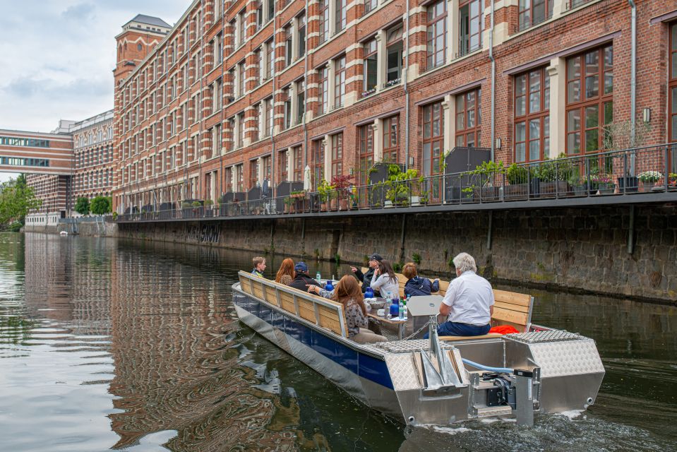 Leipzig: City History Canal Sightseeing Tour on a Motorboat - Historical and Modern Architecture