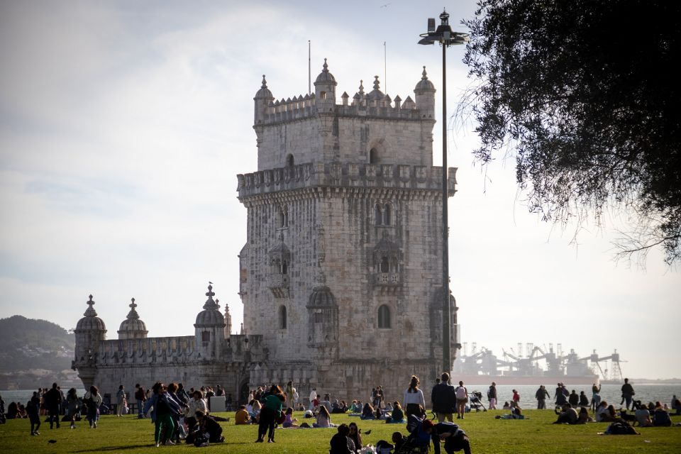 Lisbon Express :Half Day City Discovery Private Tour - Inclusions and Requirements