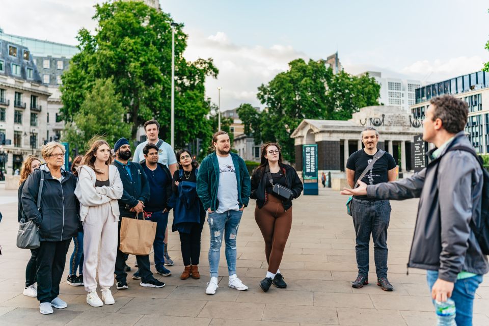 London: Ghastly Ghosts 2-Hour Walking Tour - Haunted Sights at St. Pauls Cathedral