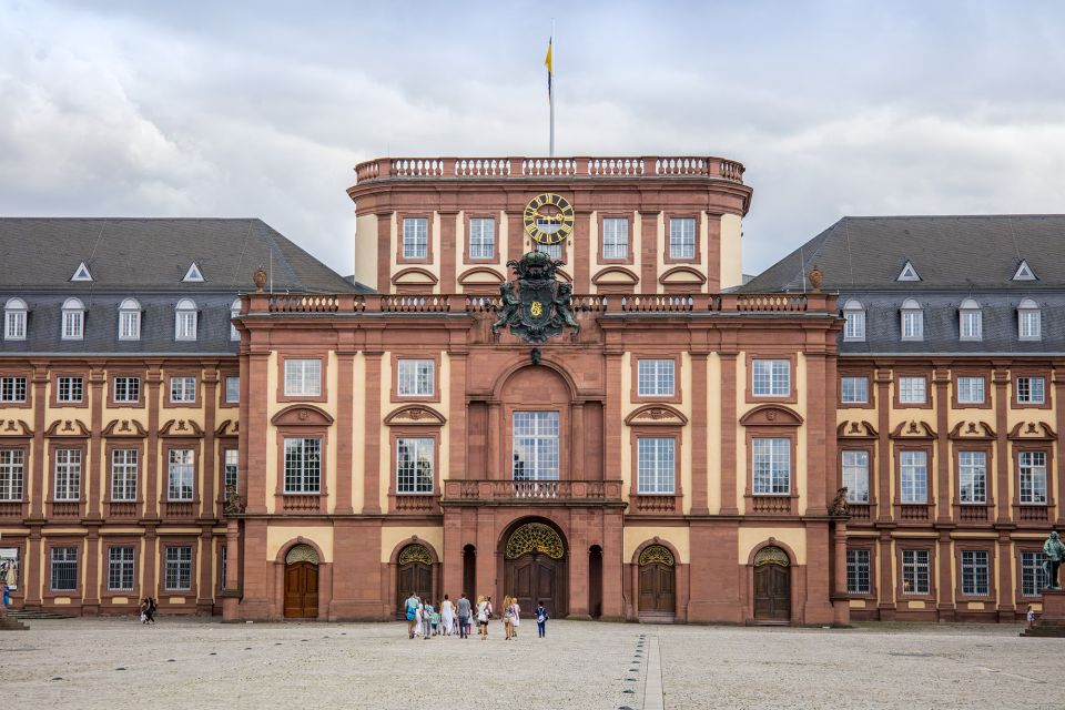 Mannheim: Guided Walking Tour, Discover Mannheim - Baroque Palace Admiration