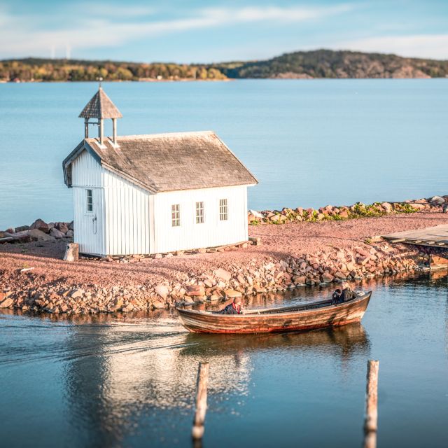 Mariehamn Private Guided Walking Tour - Exploring Mariehamn