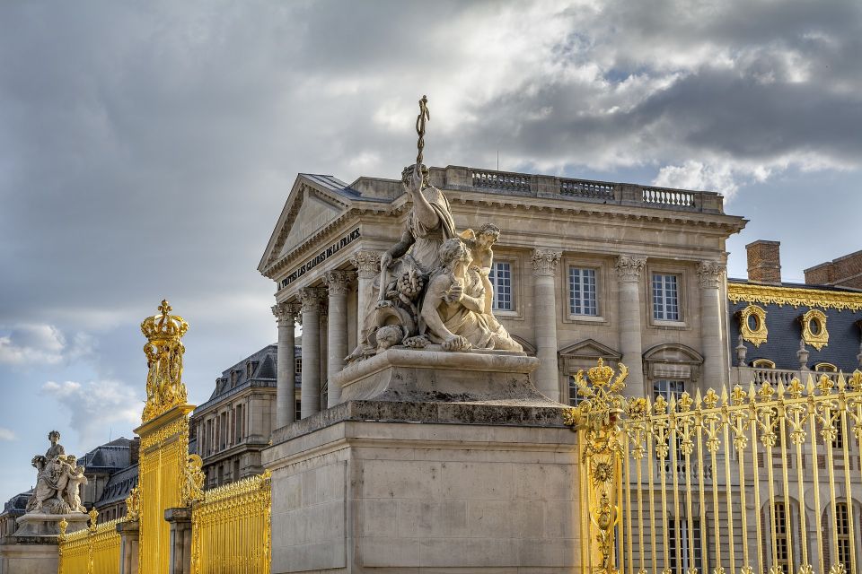 Marseille: Private Walking Guided Tour - The Vieille Charité Museum