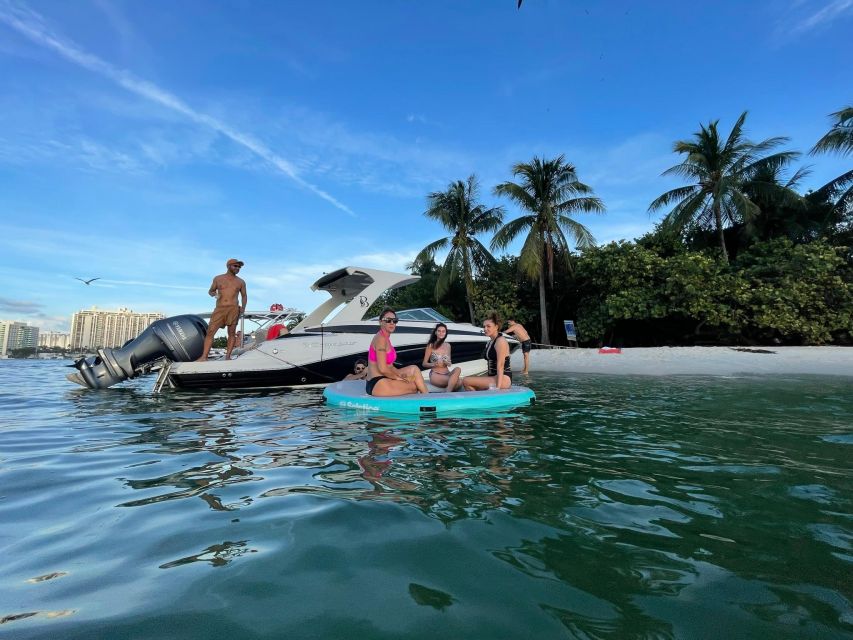 Miami Beach: Spectacular Sandbar & Skyline Boat Tour - Meeting Point