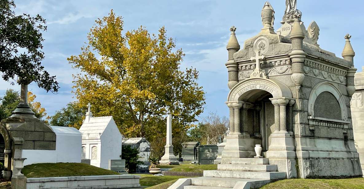 New Orleans: Millionaire's Tombs of Metairie Cemetery Tour - Included in the Tour