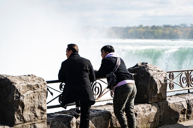 Niagara Falls One Day Sightseeing Tour From Toronto - Niagara on the Lake Stopover