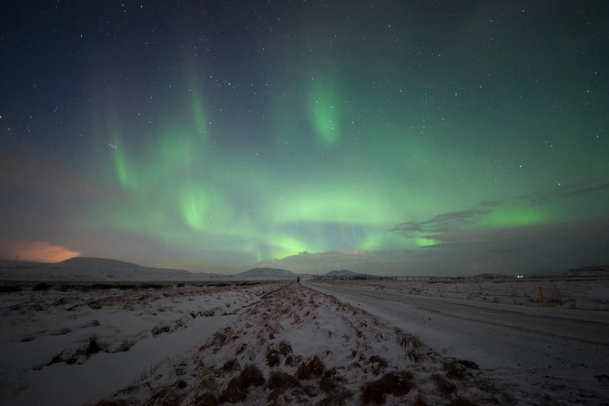 Northern Lights Small-Group Tour From Reykjavik With Hot Drink - Aurora Museum Experience