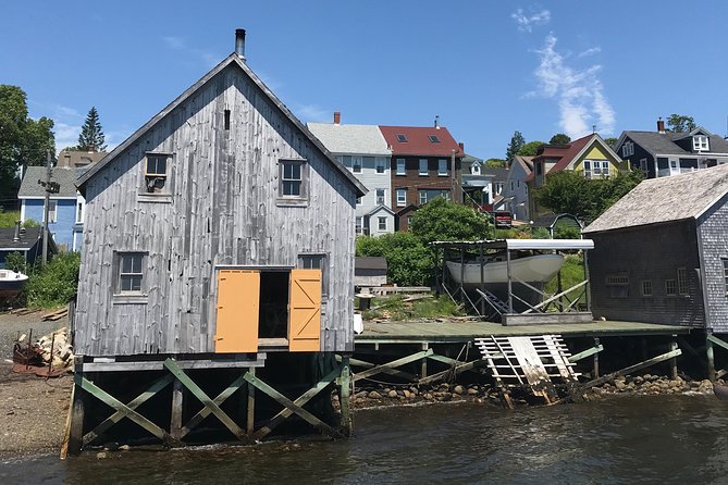 Nova Scotia Day Tour - Visit Peggys Cove, Lunenburg, and the Annapolis Valley. - Small Group and Personalized Experience