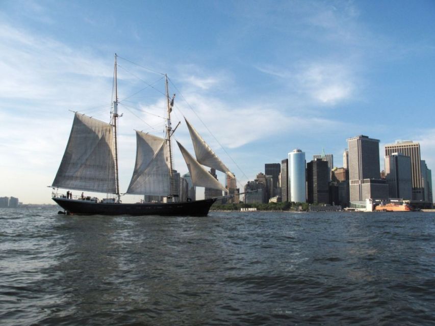 Nyc: Statue of Liberty Day Sail With Onboard Bar - Meeting Point and Directions