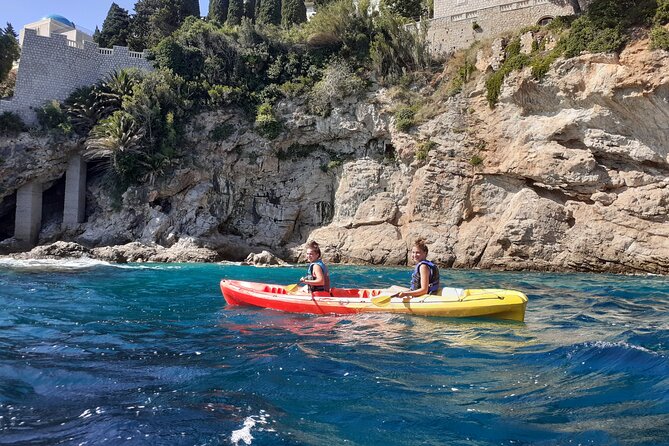 Old Town Walls to Betina Cave Beach Kayak Tour - Refreshments