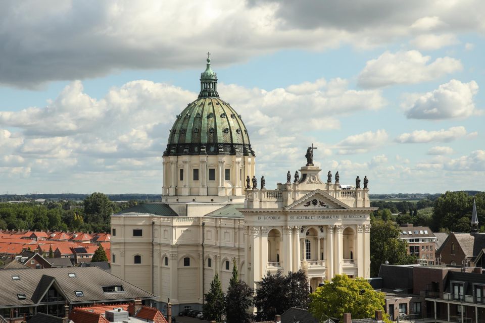 Oudenbosch: Tour at Basilica of the Holy Agatha and Barbara - Spiritual Significance