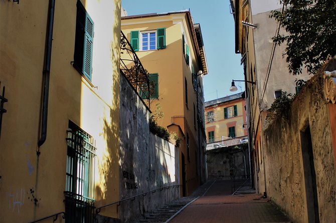 Panoramic Tour Across the Creuze With a Storyteller - Genoas Old Alleys