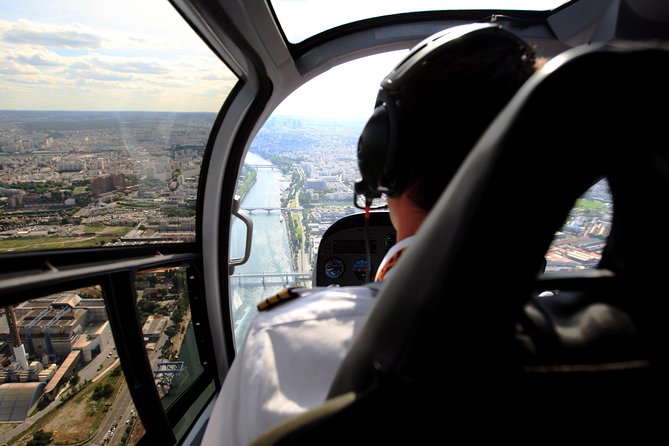 Paris and Versailles Sightseeing Helicopter Tour - Additional Weight Requirements