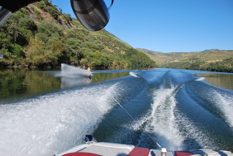 Pinhão: River Douro Speedboat Tour With Water Sports - Meeting Point