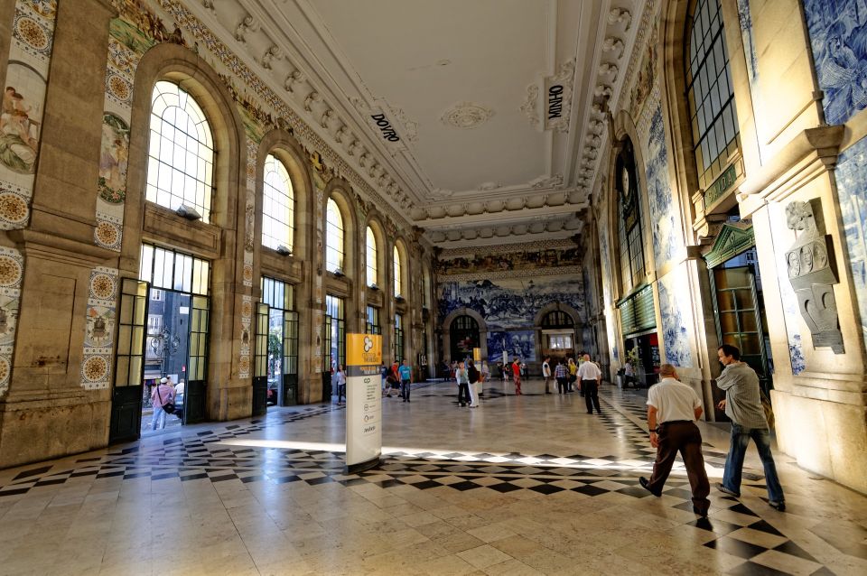 Porto: Full-Day Premium City Tour Experience - Private Walking Tour of Historical Center