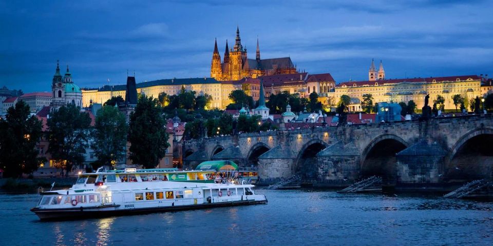 Prague: Vltava River Evening Dinner Cruise - Meeting Point and Logistics